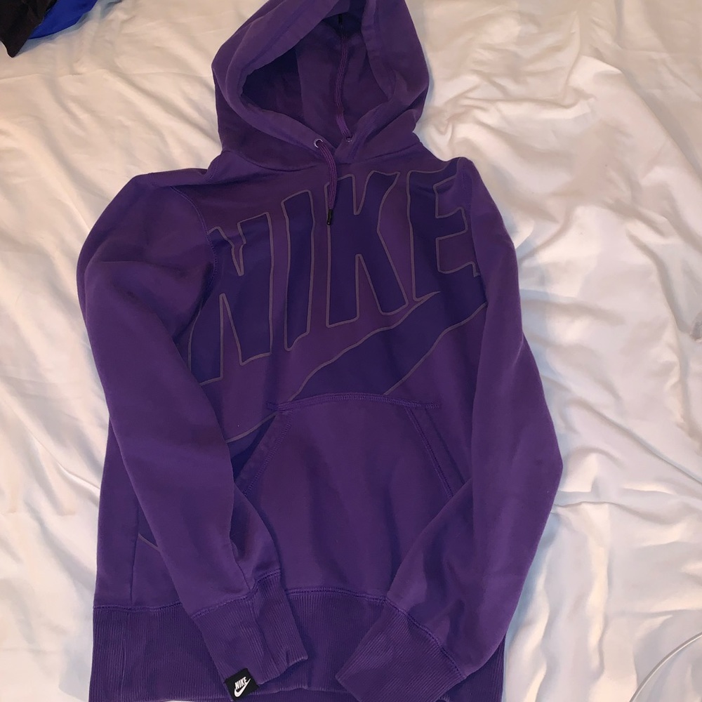 Nike sweatshirt